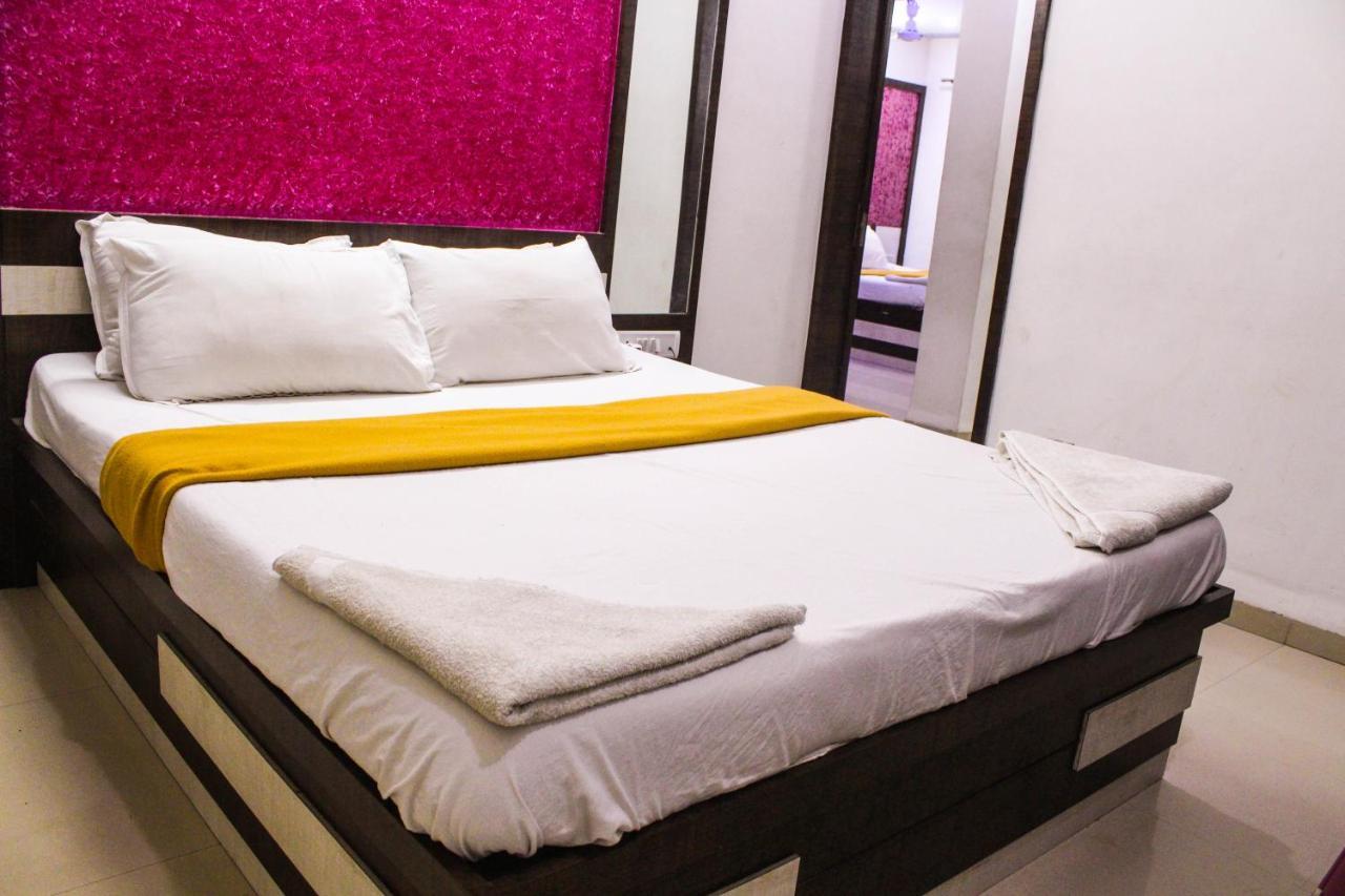 Hotel Ambica Daman Eksteriør billede